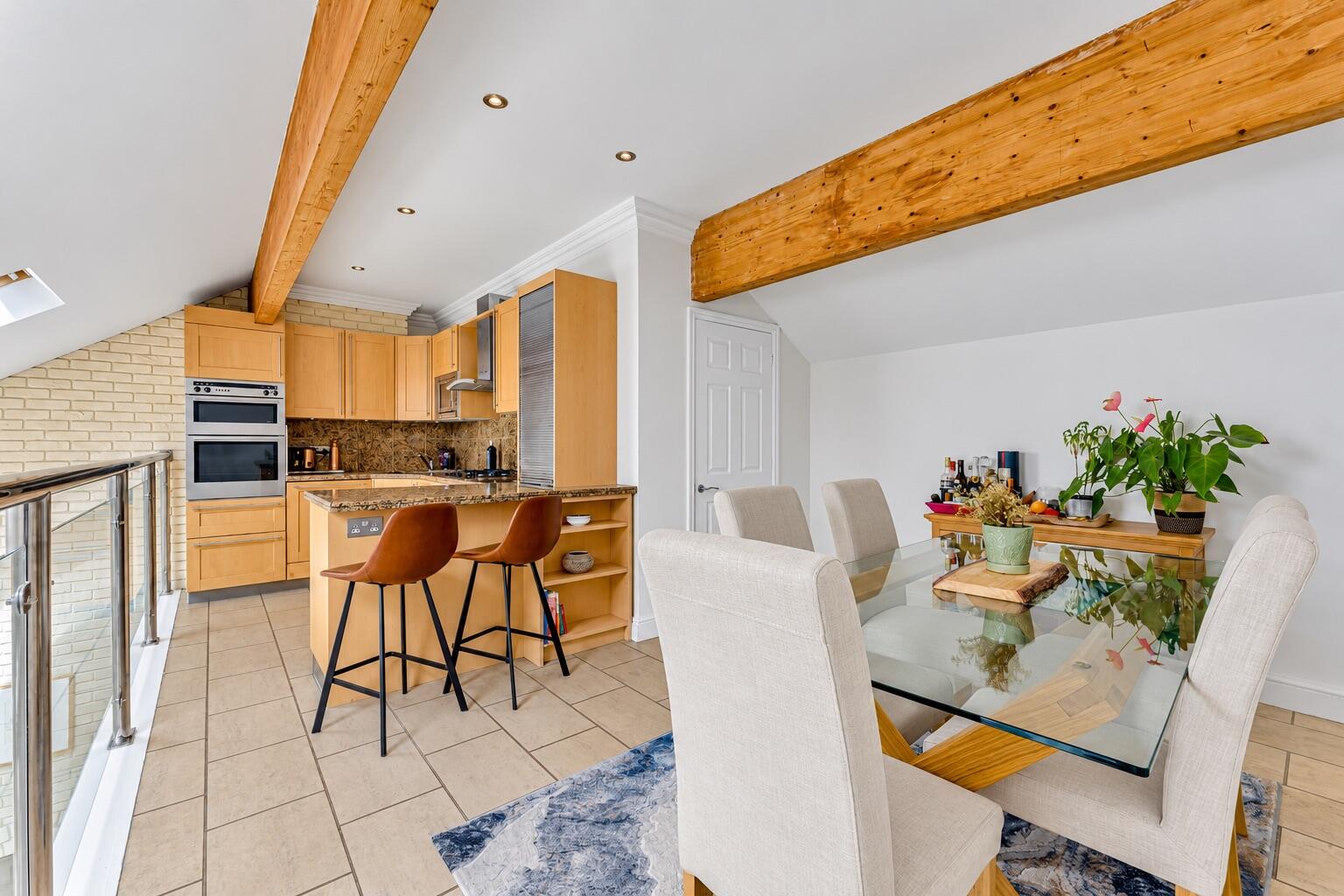3 bed property in Plantation Wharf, Clove Hitch Quay, London